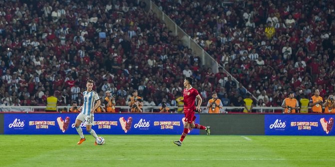 Bagikan Es Krim Messi, Aice Group Meriahkan FIFA Matchday Indonesia Vs Argentina
